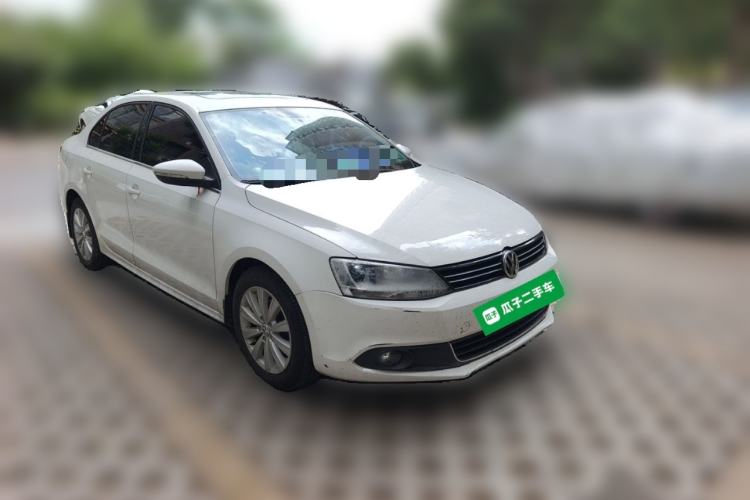 Used Volkswagen Sagitar 2014 Revised Version 1.6L Manual Comfort Edition Front Right 45 Deg