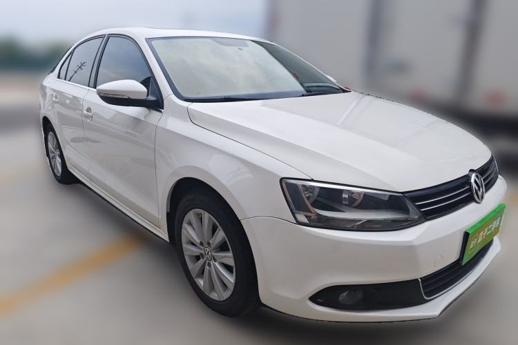 Used Volkswagen Sagitar 2014 Revised Version 1.6L Automatic Leading Edition Front Right 45 Deg