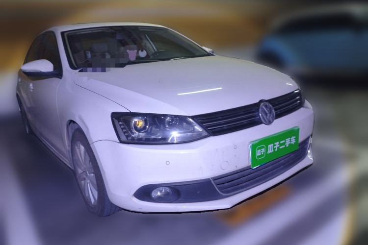 Used Volkswagen Sagitar 2014 Revised Version 1.4TSI Automatic Luxury Edition Front Right 45 Deg