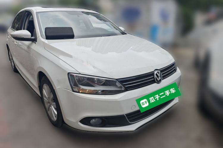 Used Volkswagen Sagitar 2014 Revised Version 1.6L Manual Comfort Edition Front Right 45 Deg