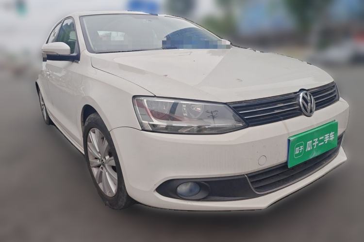 Used Volkswagen Sagitar 2014 1.6L Manual Comfort Model Front Right 45 Deg