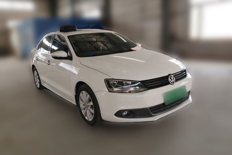Used Volkswagen Sagitar 2014 Revised Version 1.6L Automatic Comfort Edition Front Right 45 Deg