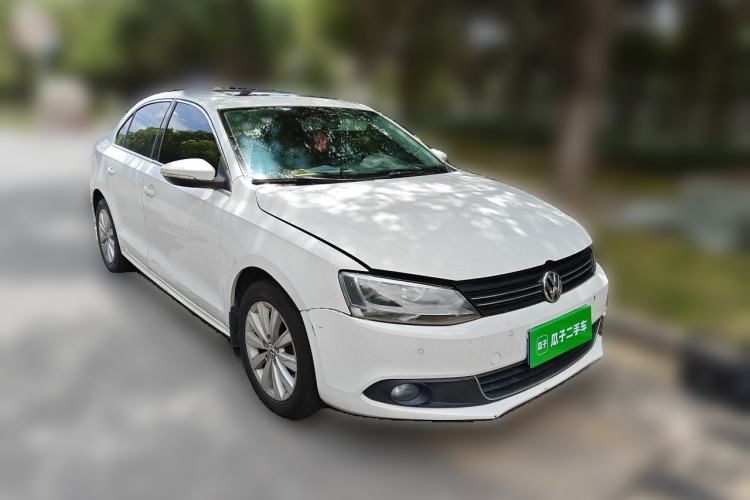 Used Volkswagen Sagitar 2014 Revised Version 1.4TSI Automatic Luxury Edition Front Right 45 Deg