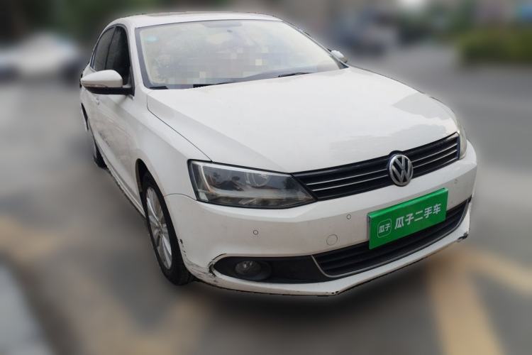 Used Volkswagen Sagitar 2014 Revised Version 1.4TSI Automatic Luxury Edition Front Right 45 Deg