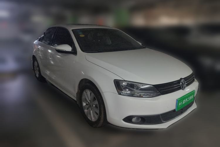 Used Volkswagen Sagitar 2014 Revised Version 1.4TSI Automatic Luxury Edition Front Right 45 Deg