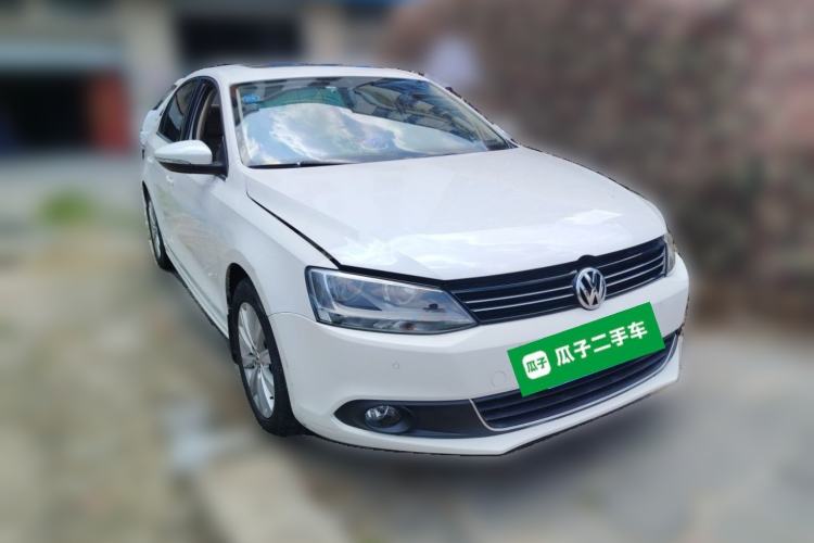 Used Volkswagen Sagitar 2014 Revised Version 1.4TSI Automatic Luxury Edition Front Right 45 Deg