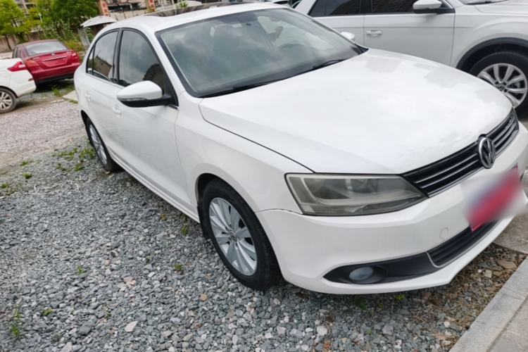 Used Volkswagen Sagitar 2014 Revised Version 1.6L Automatic Leading Edition Front Right 45 Deg