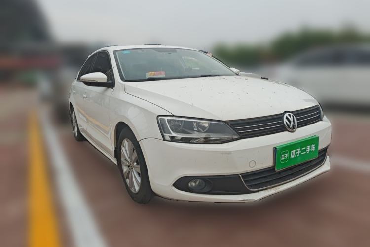 Used Volkswagen Sagitar 2014 Revised Version 1.6L Manual Comfort Edition Front Right 45 Deg