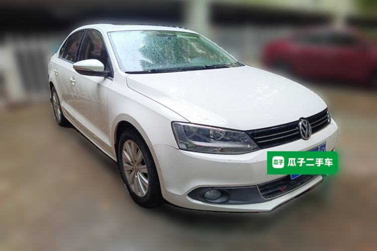 Used Volkswagen Sagitar 2014 1.6L Automatic Comfort Model Front Right 45 Deg