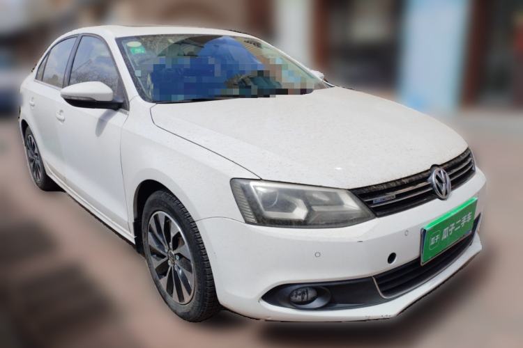 Used Volkswagen Sagitar 2014 Revised 1.4TSI BlueMotion Edition Front Right 45 Deg