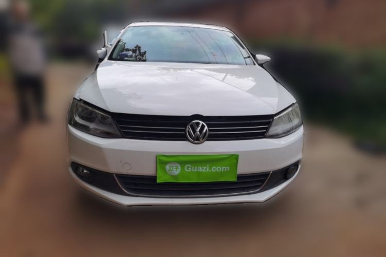 Used Volkswagen Sagitar 2014 Revised Version 1.6L Manual Leading Edition Front
