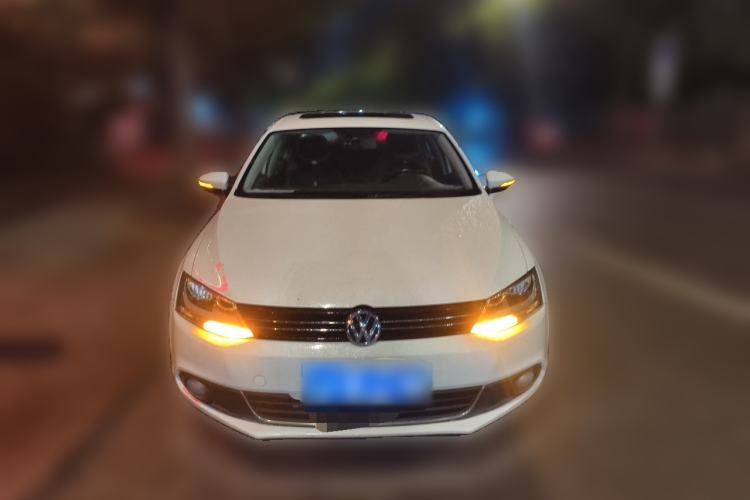 Used Volkswagen Sagitar 2014 1.6L Automatic Comfort Model Front