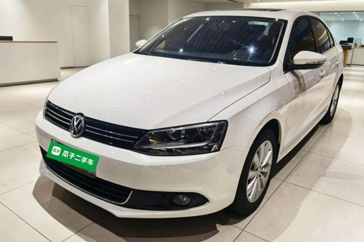 Used Volkswagen Sagitar 2014 Revised Version 1.6L Automatic Leading Edition Guazi used car, China used car export, Used car for sale, Used  cars, Cheapest cars for sale