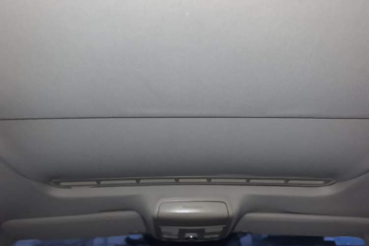 Used Volkswagen Sagitar 2014 1.4TSI Automatic Luxury Model Headliner