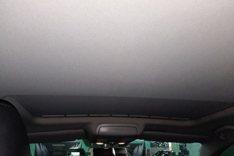 Used Volkswagen Sagitar 2014 Revised Version 1.4TSI Automatic Luxury Edition Headliner