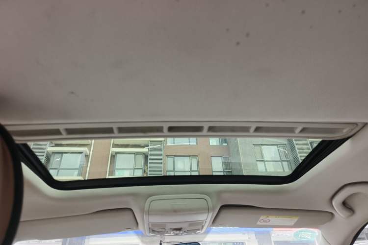 Used Volkswagen Sagitar 2014 1.6L Automatic Comfort Model Headliner