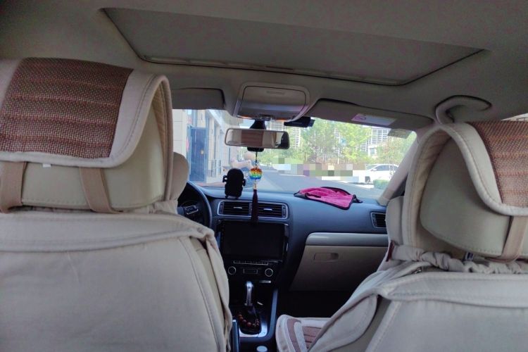 Used Volkswagen Sagitar 2014 Revised Version 1.4TSI Automatic Luxury Edition Headliner