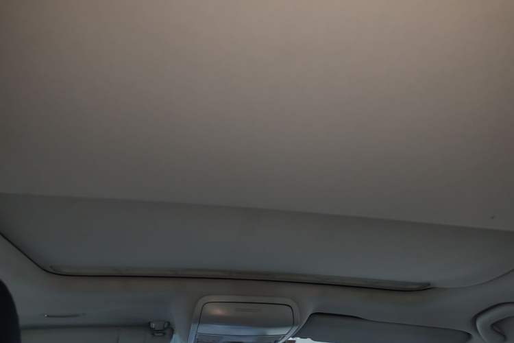 Used Volkswagen Sagitar 2014 1.4TSI Automatic Luxury Model Headliner