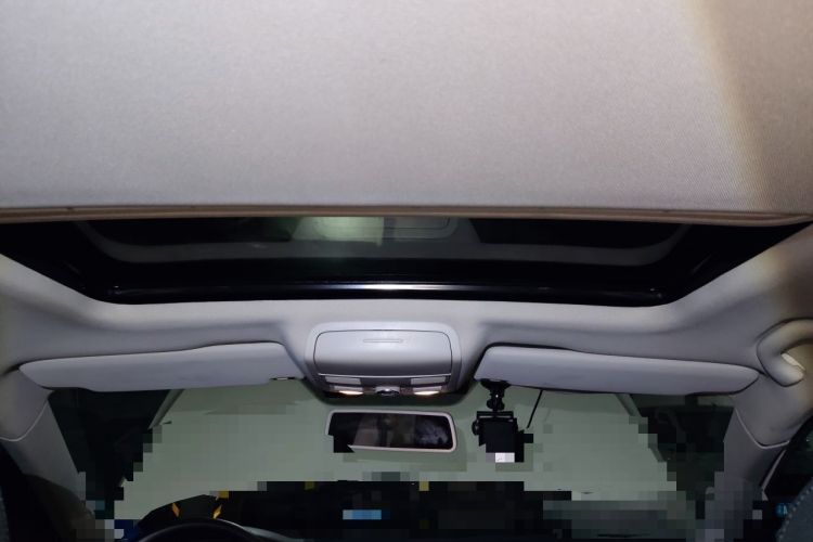 Used Volkswagen Sagitar 2014 1.4TSI Automatic Luxury Model Headliner