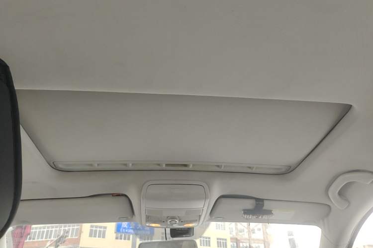 Used Volkswagen Sagitar 2014 Revised Version 1.6L Automatic Leading Edition Headliner