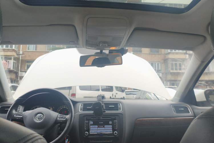 Used Volkswagen Sagitar 2014 1.4TSI Automatic Flagship Edition Headliner