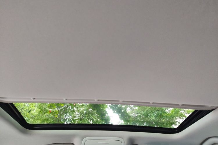 Used Volkswagen Sagitar 2014 1.4TSI Automatic Luxury Model Headliner