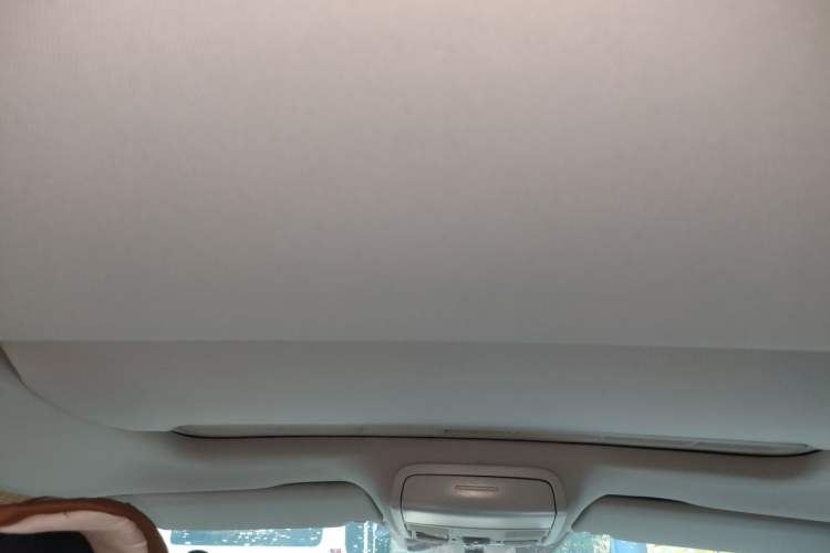 Used Volkswagen Sagitar 2014 1.6L Manual Comfort Model Headliner