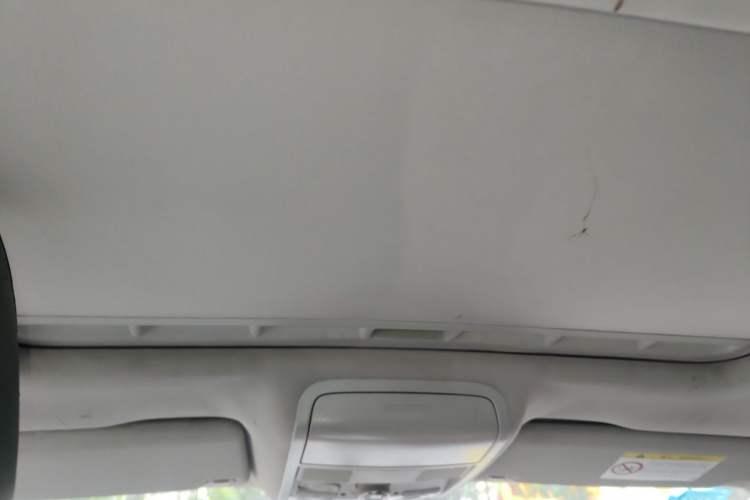 Used Volkswagen Sagitar 2014 1.6L Automatic Comfort Model Headliner