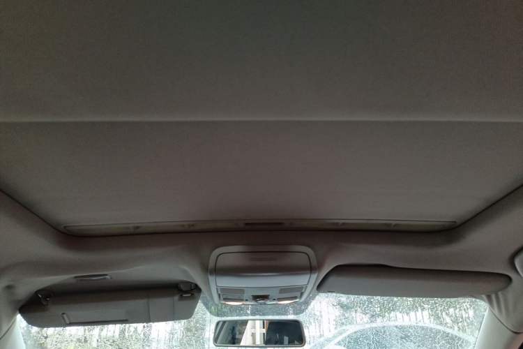 Used Volkswagen Sagitar 2014 1.6L Automatic Comfort Model Headliner