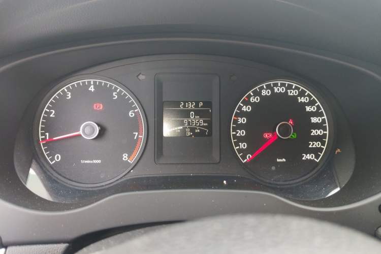 Used Volkswagen Sagitar 2014 Revised Version 1.6L Automatic Fashionable Style Instrument Cluster