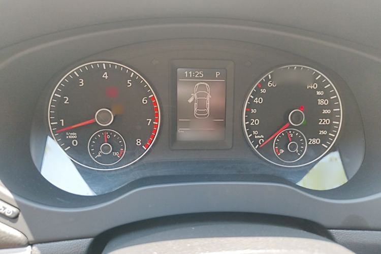 Used Volkswagen Sagitar 2014 Revised Version 1.4TSI Automatic Luxury Edition Instrument Cluster