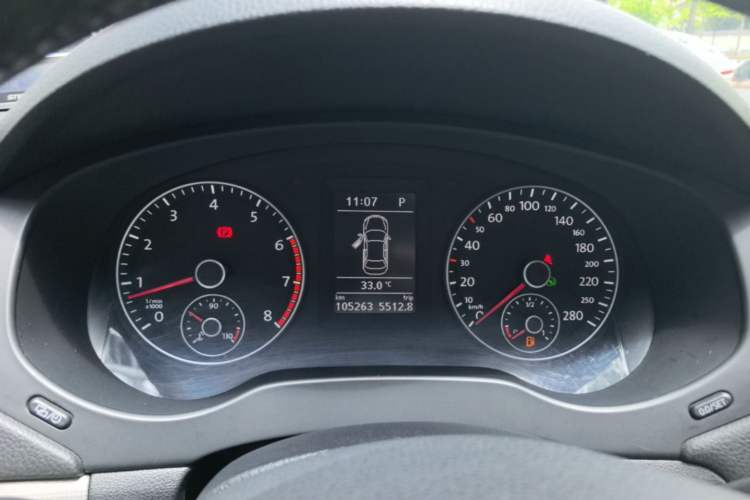 Used Volkswagen Sagitar 2014 Revised Version 1.4TSI Automatic Luxury Edition Instrument Cluster