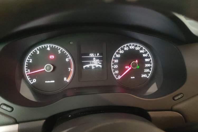 Used Volkswagen Sagitar 2014 1.6L Automatic Comfort Model Instrument Cluster