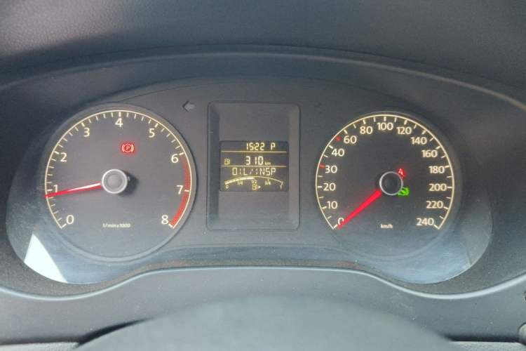 Used Volkswagen Sagitar 2014 Revised Version 1.6L Automatic Leading Edition Instrument Cluster