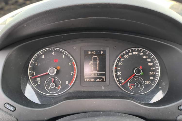 Used Volkswagen Sagitar 2014 Revised Version 1.4TSI Automatic Luxury Edition Instrument Cluster