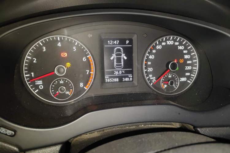 Used Volkswagen Sagitar 2014 Revised Version 1.4TSI Automatic Luxury Edition Instrument Cluster