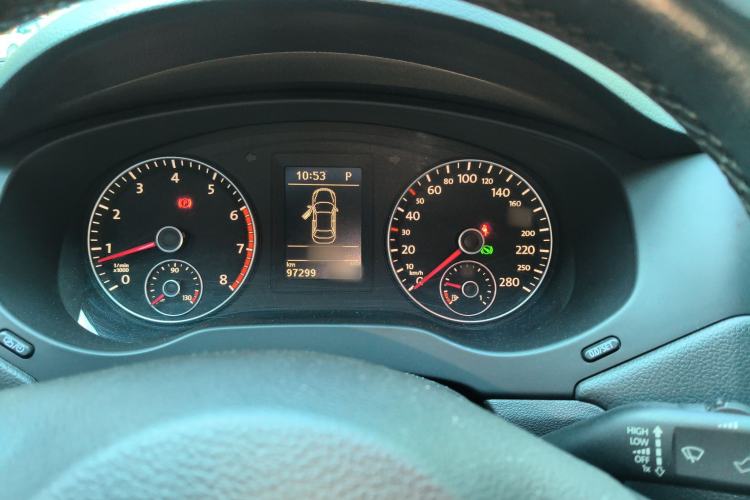 Used Volkswagen Sagitar 2014 Revised Version 1.4TSI Automatic Luxury Edition Instrument Cluster