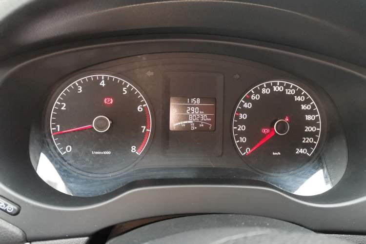 Used Volkswagen Sagitar 2014 Revised Version 1.6L Manual Leading Edition Instrument Cluster
