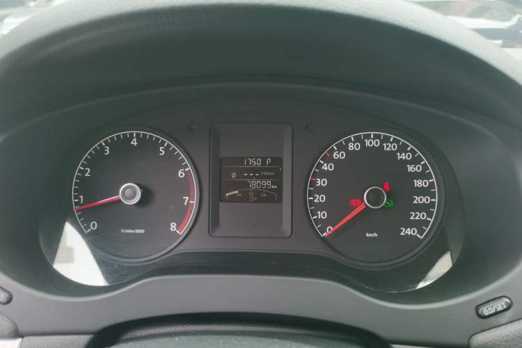 Used Volkswagen Sagitar 2014 Revised Version 1.6L Automatic Comfort Edition Instrument Cluster