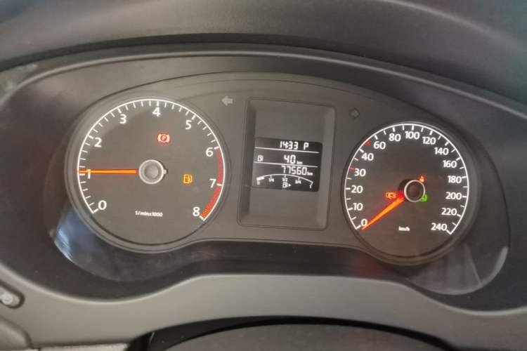 Used Volkswagen Sagitar 2014 Revised Version 1.6L Automatic Leading Edition Instrument Cluster