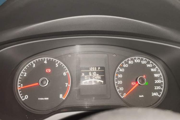 Used Volkswagen Sagitar 2014 Revised Version 1.6L Automatic Comfort Edition Instrument Cluster