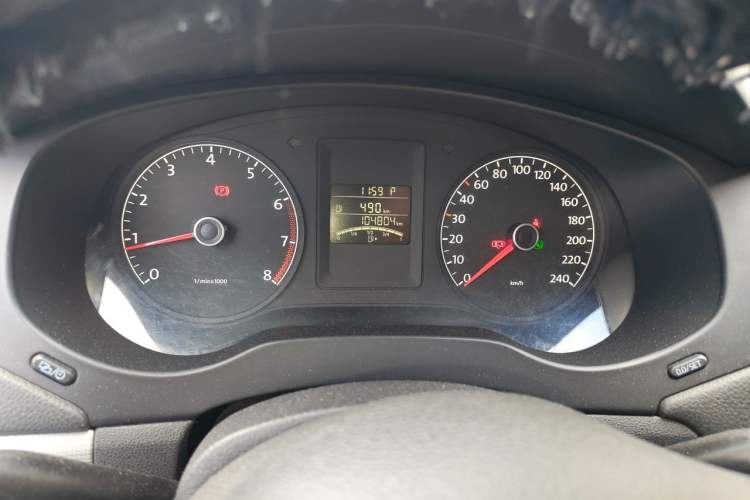Used Volkswagen Sagitar 2014 Revised Version 1.6L Automatic Leading Edition Instrument Cluster
