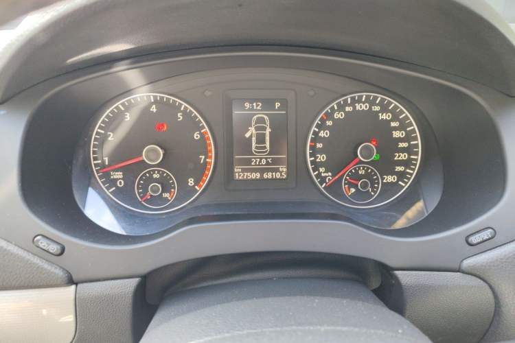 Used Volkswagen Sagitar 2014 Revised Version 1.4TSI Automatic Luxury Edition Instrument Cluster
