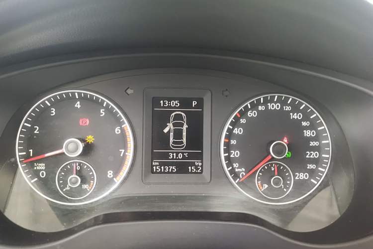 Used Volkswagen Sagitar 2014 Revised Version 1.4TSI Automatic Luxury Edition Instrument Cluster