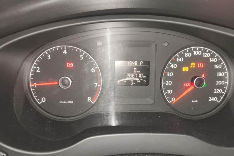 Used Volkswagen Sagitar 2014 1.6L Automatic Comfort Model Instrument Cluster