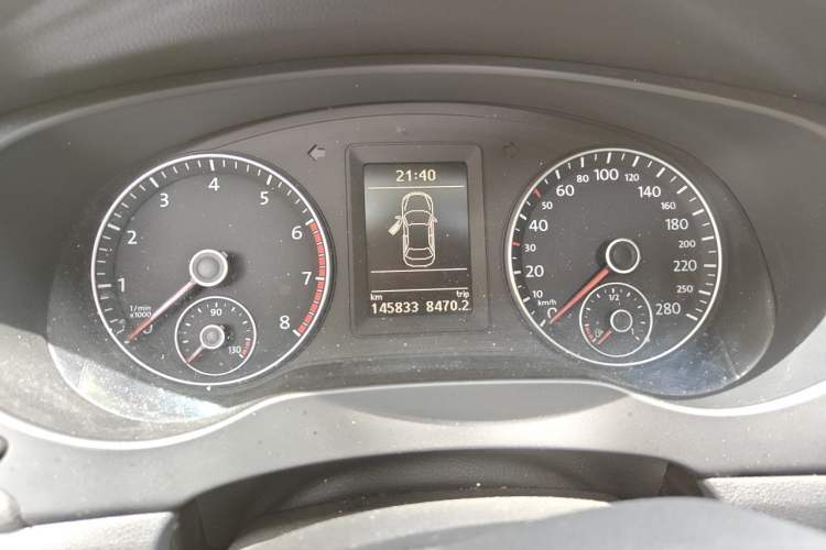 Used Volkswagen Sagitar 2014 Revised Version 1.4TSI Automatic Luxury Edition Instrument Cluster