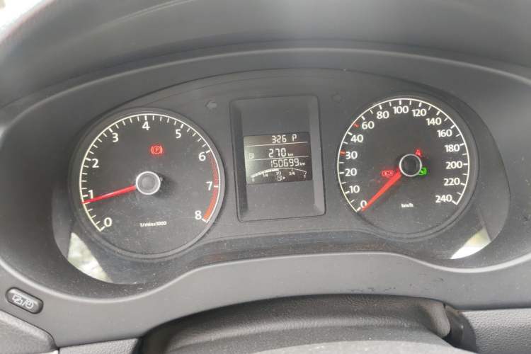 Used Volkswagen Sagitar 2014 1.6L Automatic Comfort Model Instrument Cluster