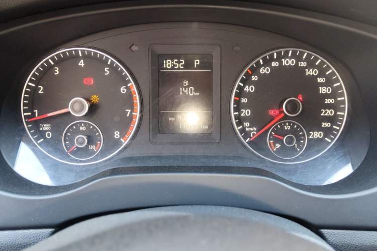 Used Volkswagen Sagitar 2014 Revised Version 1.4TSI Automatic Fashion Edition Instrument Cluster