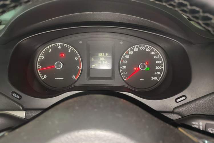 Used Volkswagen Sagitar 2014 1.6L Automatic Comfort Model Instrument Cluster