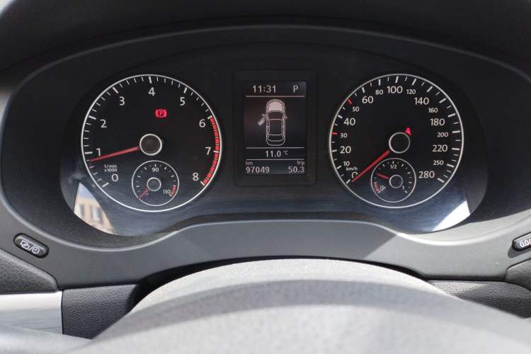 Used Volkswagen Sagitar 2014 Revised 1.4TSI BlueMotion Edition Instrument Cluster